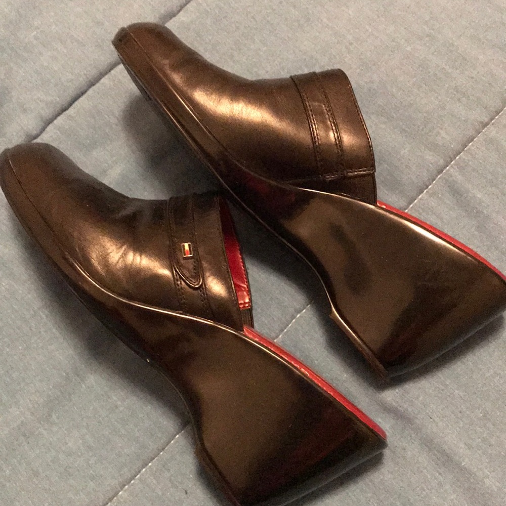 Shoes - Picture 2 of 4